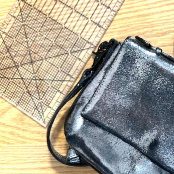 Foley + Corrina - Crossbody handbag purse - silver metallic - Picture 7 of 8